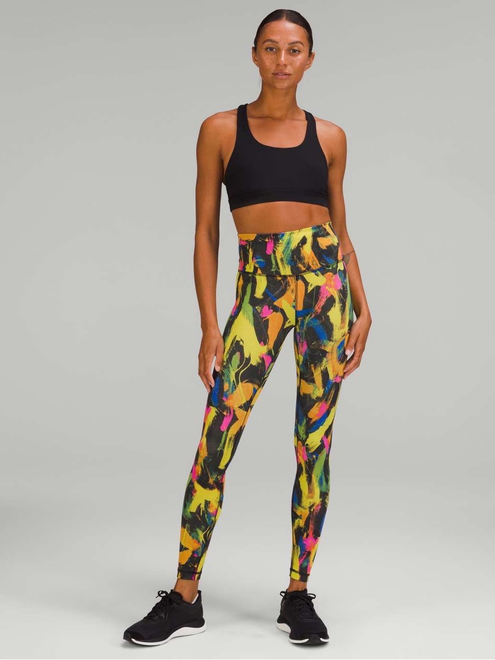 Lululemon Wunder Train High-Rise Tight 28"
Undertone Black Multi Size 4